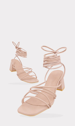 AISHA TACONES BAJOS NUDE CONFECCIONADOS EN VINIPIEL CON LACE-UP LARGO AJUSTABLE EN LA PIERNA Y STRAPS ARRIBA DE LOS DEDOS PARA DAMA