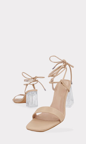 LEEAN SANDALIAS ROMANAS CON TIRAS LARGAS PARA MUJER Y TACON TRANSPARENTE DE 7.5 CM CONFECCIONADAS EN CUERO SINTETICO COLOR NUDE 